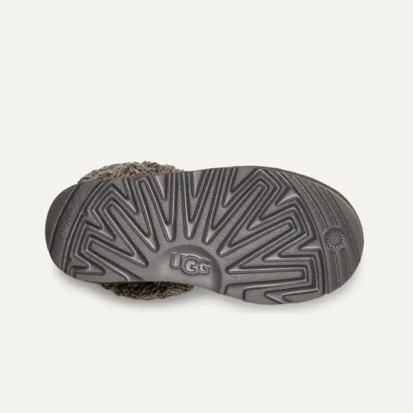 UGG Toddler Classic Cardi Cabled Knit. - Picture 6 of 6